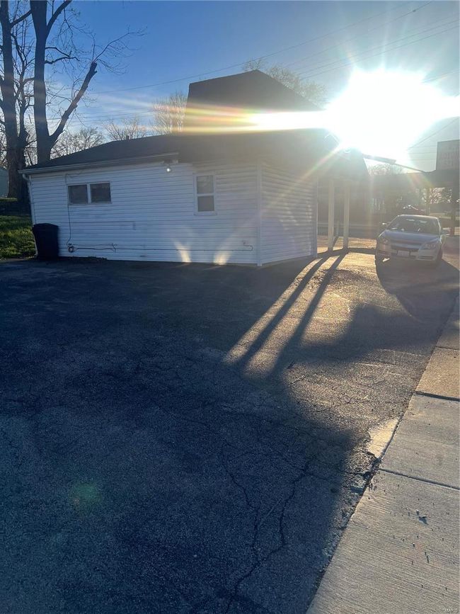 8420 Airport Rd, Home with 0 bedrooms, 0 bathrooms and null parking in Berkeley MO | Image 34