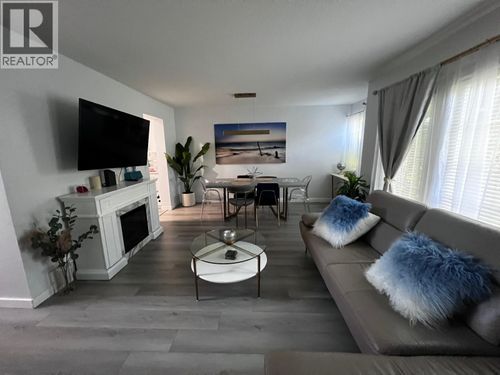 14-2020 Robson Place, Kamloops, BC, V2C2N2 | Card Image