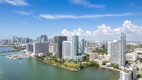 1900 N Bayshore Dr, Miami, FL, 33132-3001 | Card Image