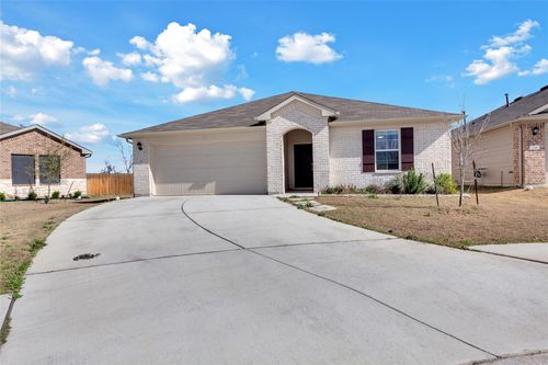 238 Sickle Loop, Uhland, TX, 78640-3054 | Card Image