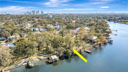 3304 N Perry Ave, TAMPA, FL, 33603-5238 | Card Image