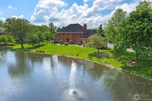 4 Windsor Ct, South Barrington, IL, 60010-9594 | Card Image