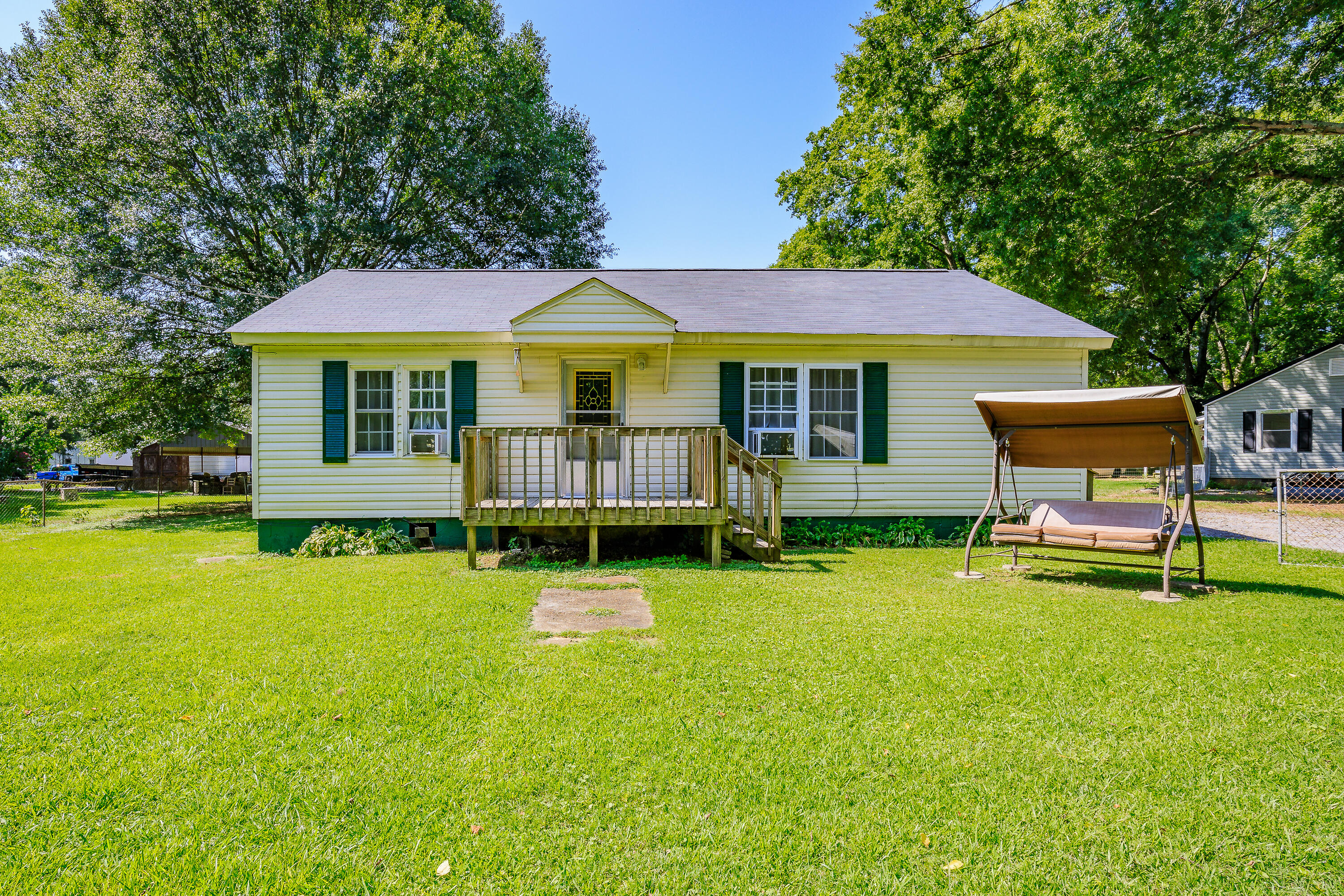 Rose Cir, Trion, GA 30753