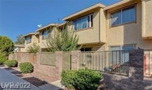 6463 Big Pine Way, Las Vegas, NV, 89108-3413 | Card Image