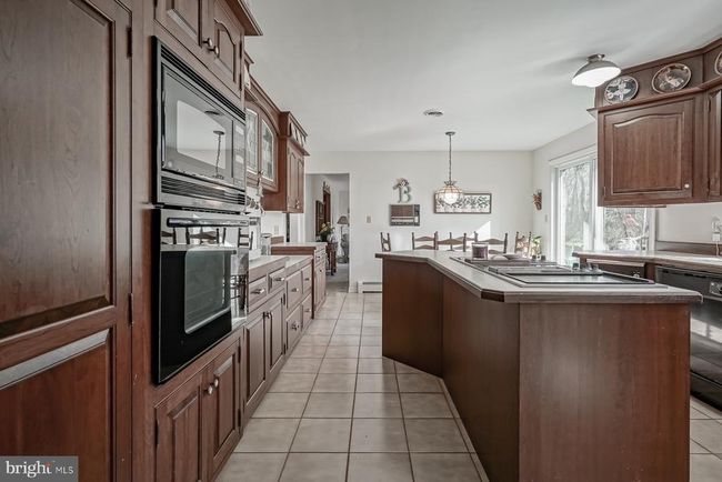 816 Hawks Bridge Rd, House other with 4 bedrooms, 3 bathrooms and null parking in MANNINGTON NJ | Image 10