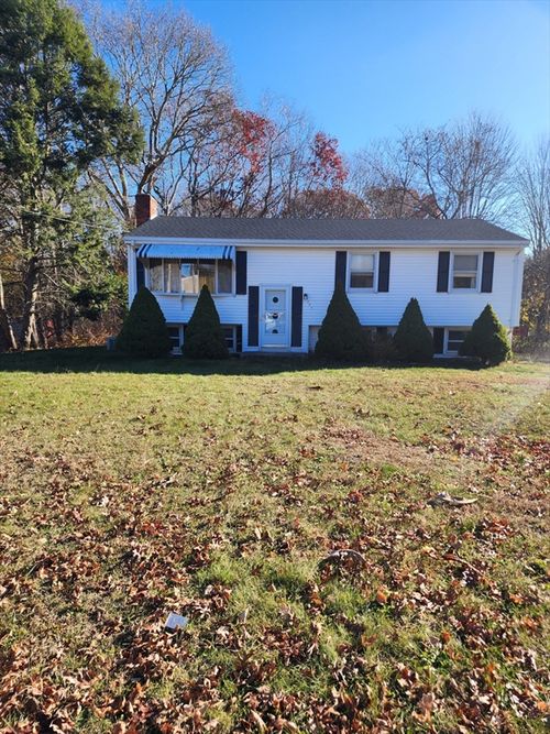 285 Williams St, North Dighton, MA, 02764-1201 | Card Image