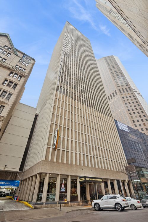 apt-11h-100 Walton St, Chicago, IL, 60611-4907 | Card Image