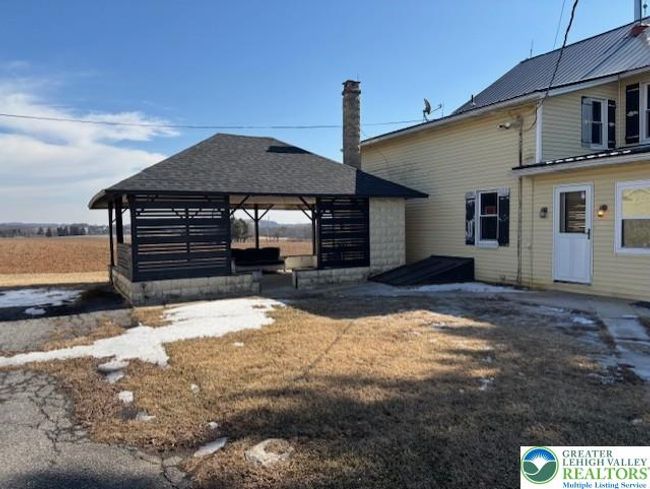 6341 Memorial Rd, House other with 3 bedrooms, 2 bathrooms and null parking in Germansville PA | Image 5