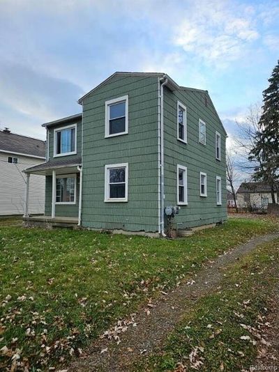 1426 Donovan Street, Home with 0 bedrooms, 2 bathrooms and null parking in Burton MI | Image 2