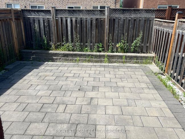 60 Zachary Pl, House attached with 4 bedrooms, 3 bathrooms and 2 parking in Vaughan ON | Image 35