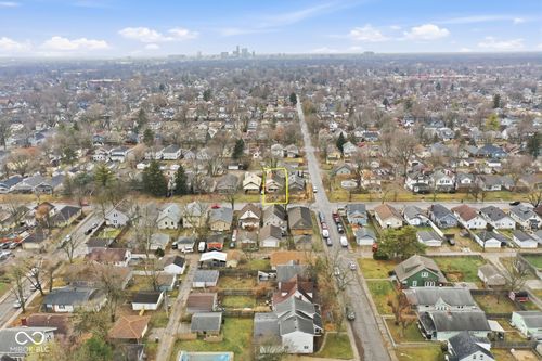 630 Emerson Ave, Indianapolis, IN, 46219-5620 | Card Image