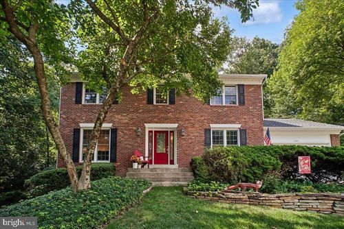 2302 Concert Ct, VIENNA, VA, 22181-3224 | Card Image