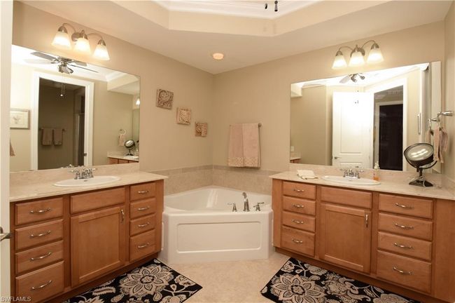 Master Bath | Image 10