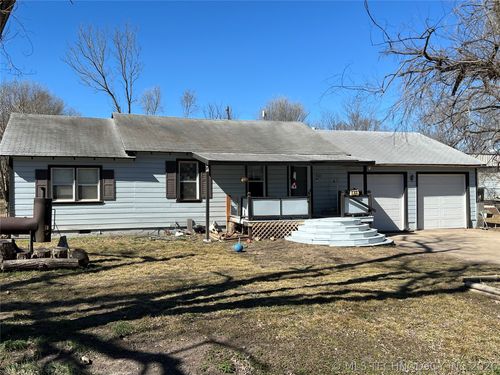 143 Columbus Ave, Pawhuska, OK, 74056-5845 | Card Image