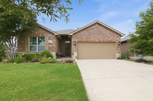 5805 Glenwood Dr, Denton, TX, 76208-1223 | Card Image