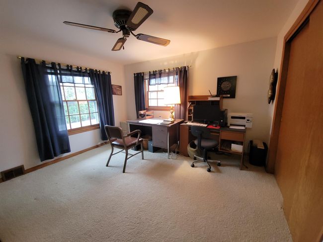 302 Riverview Ct, House other with 3 bedrooms, 3 bathrooms and null parking in Portage WI | Image 27