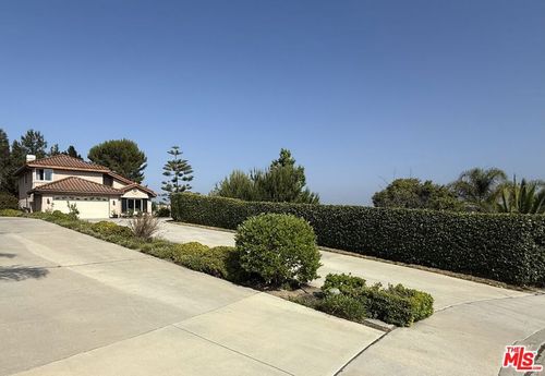 13630 Shady Knoll Ct, Moorpark, CA, 93021-2840 | Card Image
