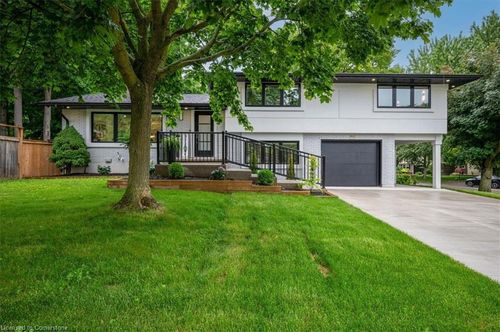 162 Greenbrook Dr, Kitchener, ON, N2M4J7 | Card Image
