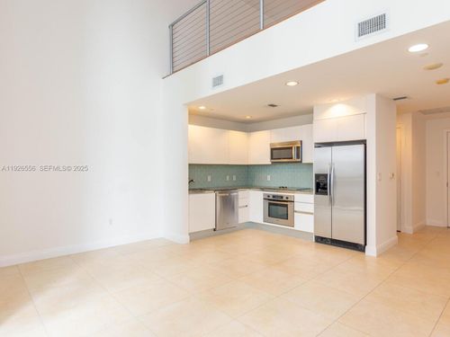 apt-606-1050 Brickell Ave, Miami, FL, 33131-3904 | Card Image