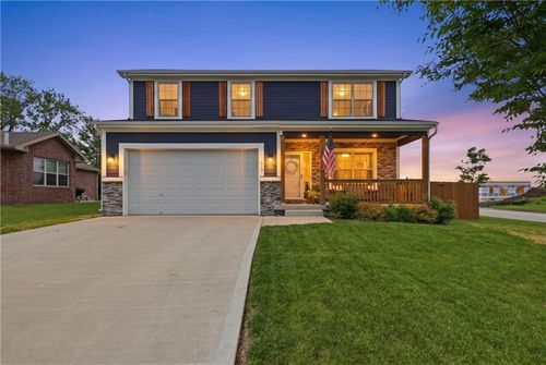 519 Coleman Dr, Belton, MO, 64012-7867 | Card Image