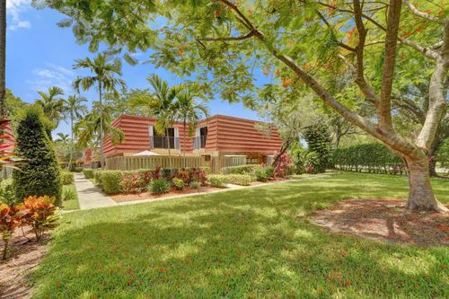 714 Nw 98th Cir, Plantation, FL, 33324-4970 | Card Image