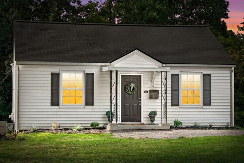 731 Woodmont Blvd, Clarksville, TN, 37040-4250 | Card Image