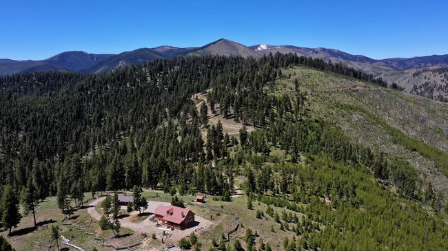966 Forest Service Road, House other with 2 bedrooms, 3 bathrooms and null parking in Darby MT | Image 68