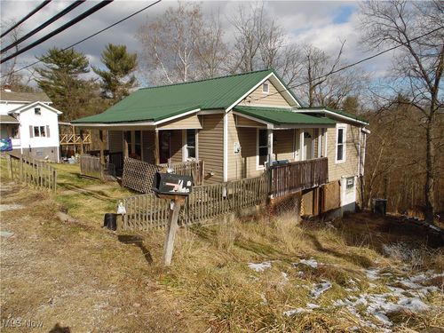 718 Cisler Dr, Marietta, OH, 45750-8721 | Card Image