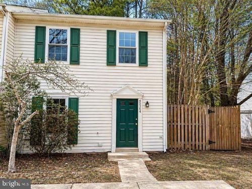 45264 Woodstown Way, CALIFORNIA, MD, 20619-3479 | Card Image