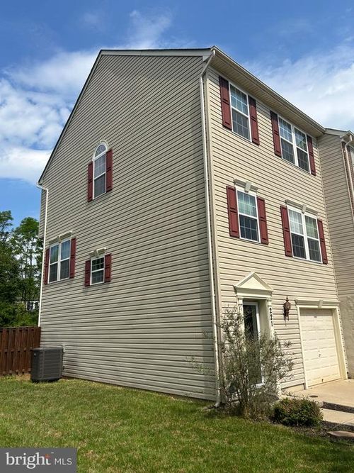 221 Woodstream Blvd, STAFFORD, VA, 22556-4632 | Card Image