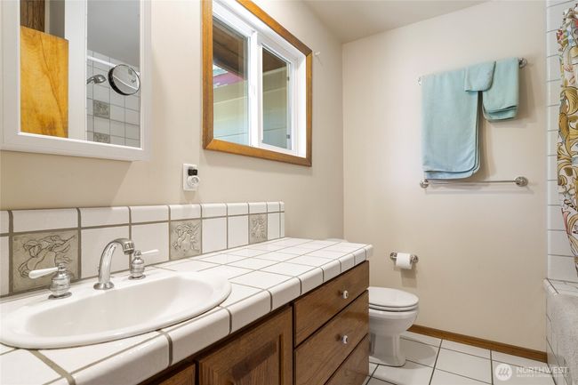 Primary Bed / Bathroom | Image 22