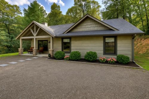 168 Fightingtown Creek Rd, Mc Caysville, GA, 30555-1911 | Card Image