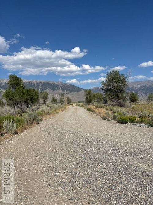 3831 N 3580 W, Moore, ID, 83255-8740 | Card Image