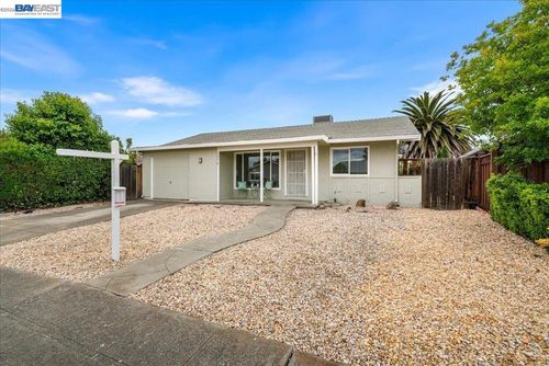 1572 Hollyhock St, Livermore, CA, 94551-1230 | Card Image