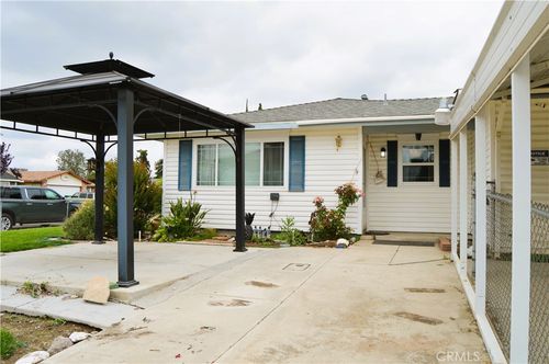 7204 Crawford St, Winton, CA, 95388-9702 | Card Image