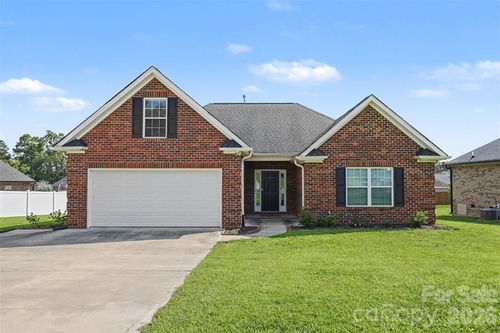 3552 Brickwood Cir, Midland, NC, 28107-7822 | Card Image