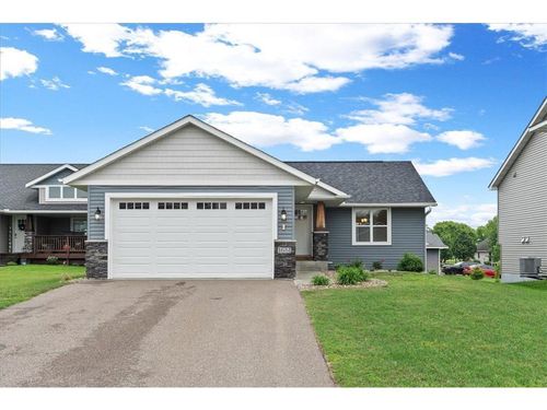 1661 Morning Glory Dr, RIVER FALLS, WI, 54022-3075 | Card Image