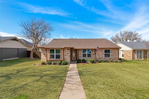 2101 High Bluff Dr, Garland, TX, 75041-2064 | Card Image
