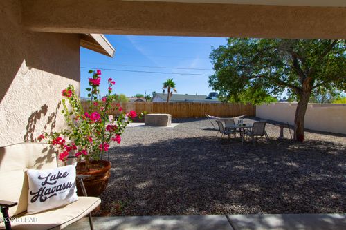 4090 Highlander Ave, Lake Havasu City, AZ, 86406-9242 | Card Image