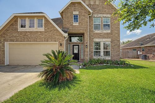 4022 Cypress Point Dr, Mont Belvieu, TX, 77523-4202 | Card Image