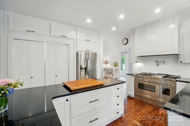 21300 Crown Lake Dr, House other with 4 bedrooms, 3 bathrooms and null parking in Cornelius NC | Image 20
