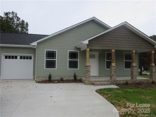 917 Oakwood Ave, Kannapolis, NC, 28081-4857 | Card Image