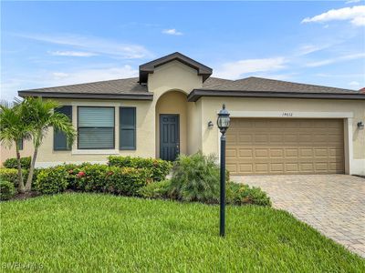 14012 Vindel Circle, House other with 3 bedrooms, 2 bathrooms and null parking in Fort Myers FL | Image 1