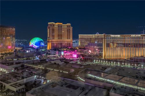 3502-2000 N Fashion Show Dr, Las Vegas, NV, 89109-1602 | Card Image