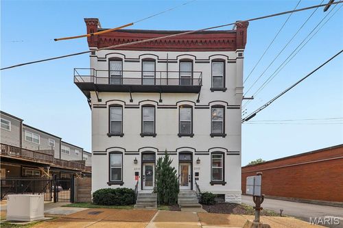 2312 Pestalozzi St, Saint Louis, MO, 63118-1651 | Card Image