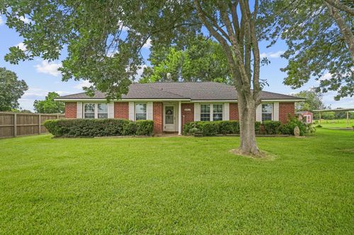 4911 Brister Pkwy, Rosharon, TX, 77583-5960 | Card Image