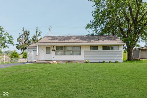 126 Ursal Ln, Greenwood, IN, 46143-2453 | Card Image