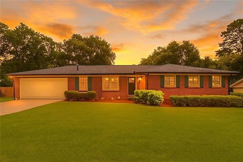 3089 Ranlo Dr, Doraville, GA, 30340-4611 | Card Image