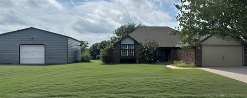 10922 Canyon Oaks Blvd, Claremore, OK, 74017-0724 | Card Image