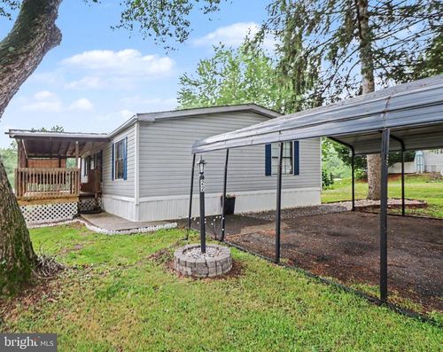 22 Magnolia Ln, CARLISLE, PA, 17015-7864 | Card Image